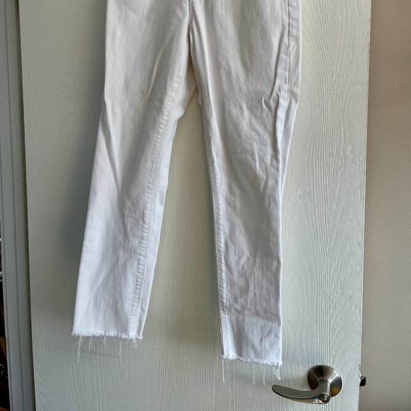 Old Navy - White - Cut-off - High Waisted - Straight Legged Jeans - Picture 2 of 2